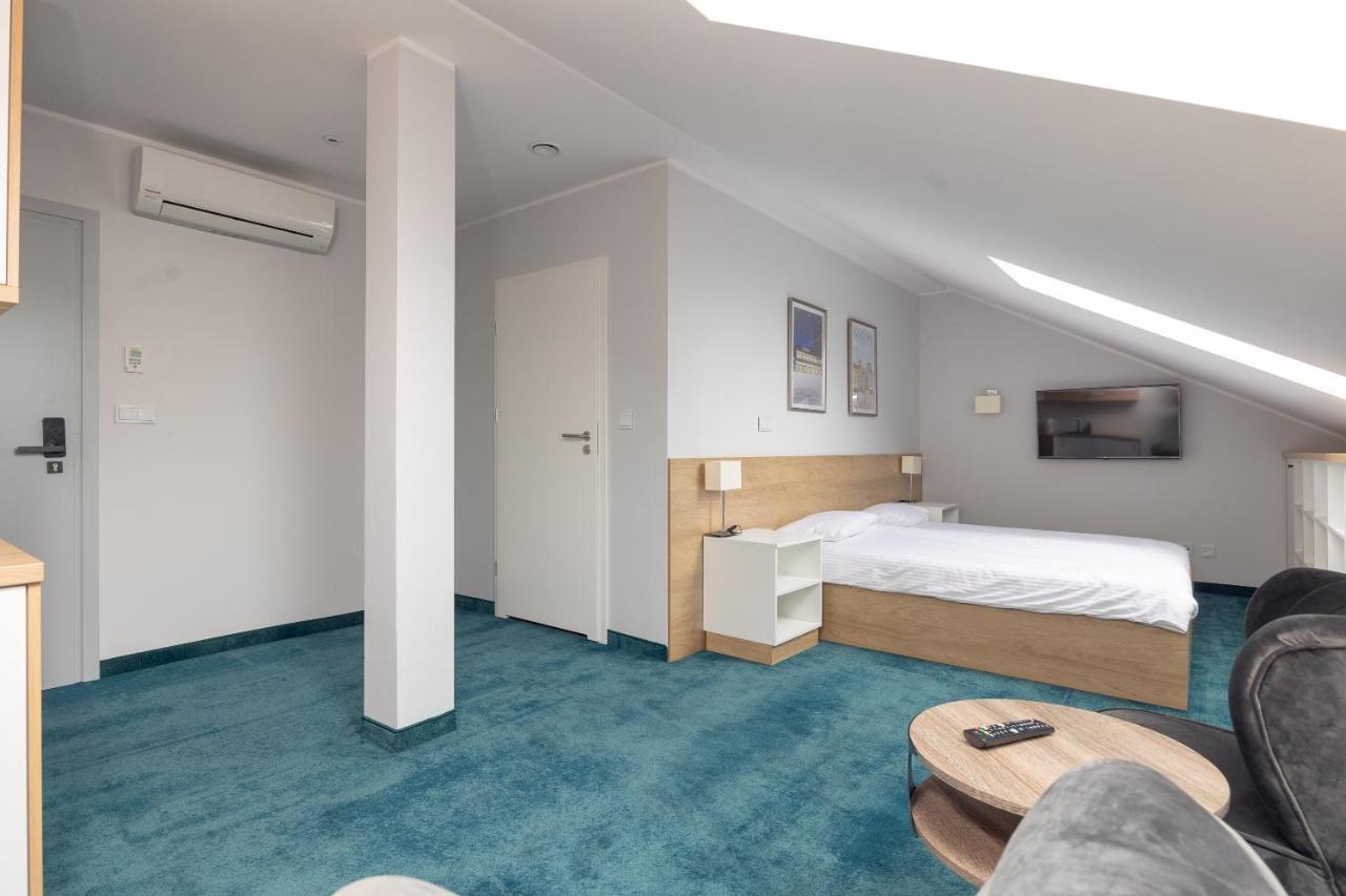 Aparthotel Esencja Warszawy Nowy Swiat Варшава Экстерьер фото